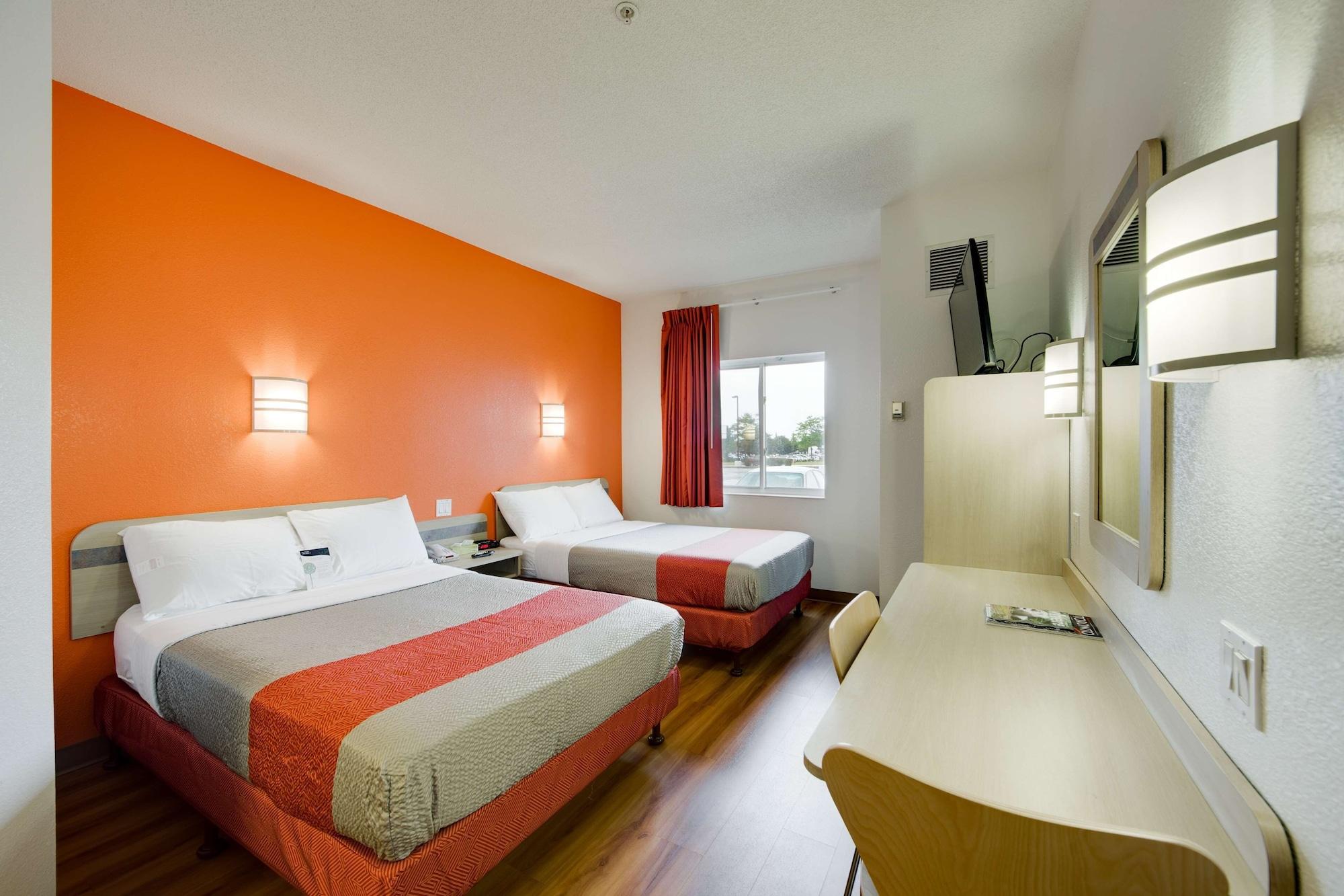 Motel 6-Brampton, ON - Toronto Exterior foto