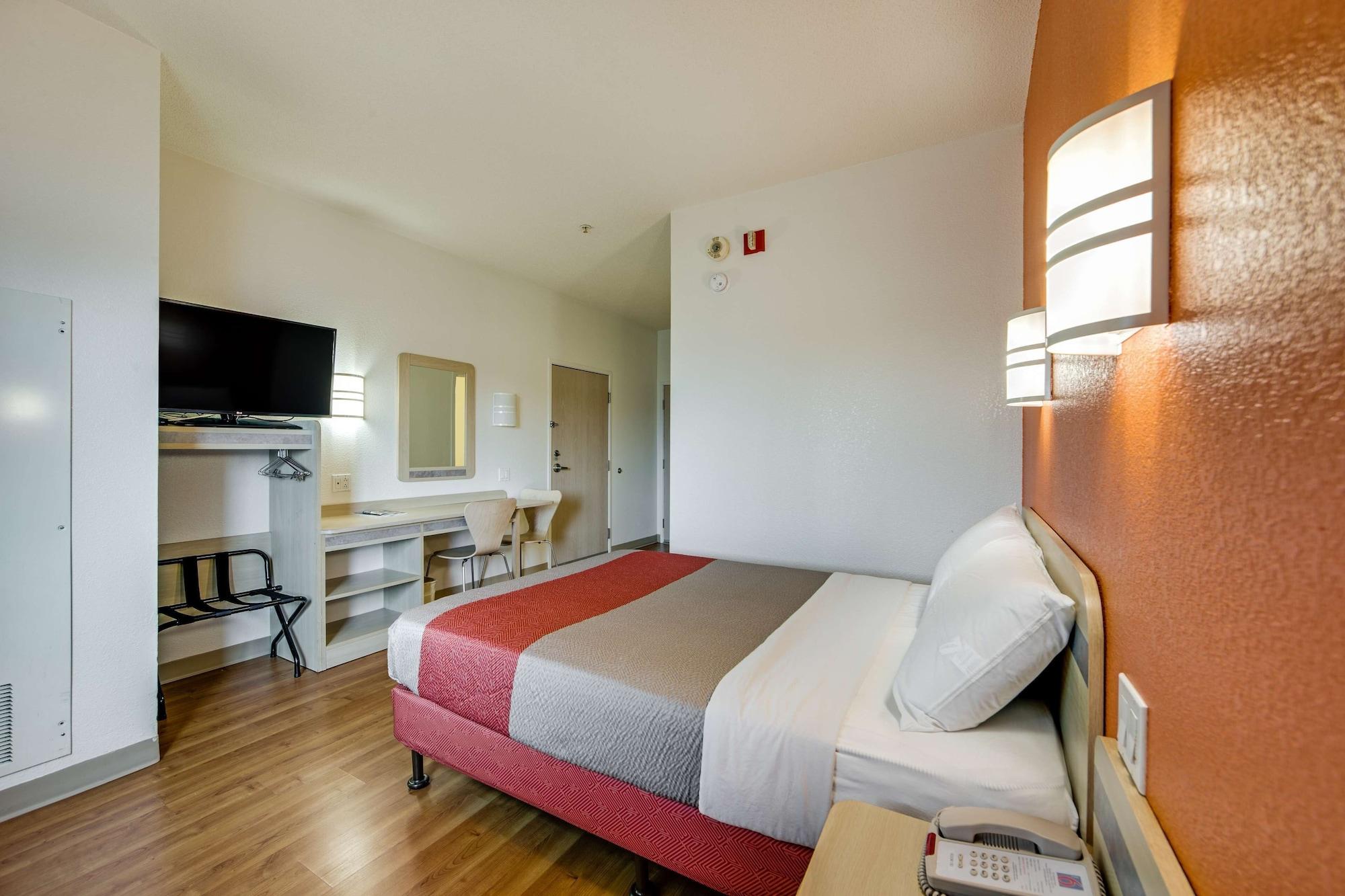Motel 6-Brampton, ON - Toronto Exterior foto