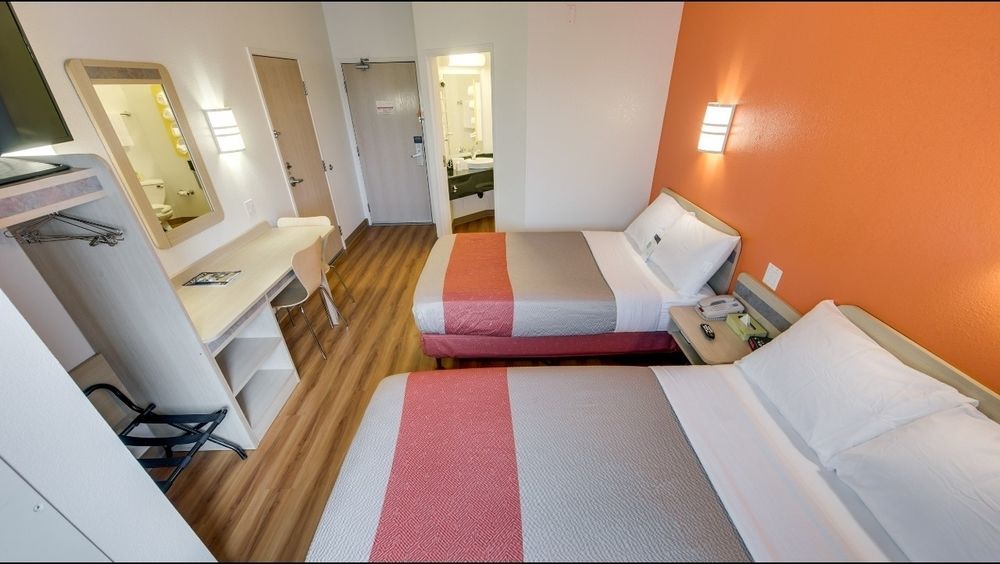 Motel 6-Brampton, ON - Toronto Exterior foto